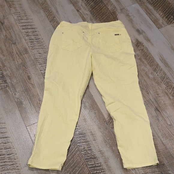 Chico's Yellow Women's Pants - Picture 6 of 6